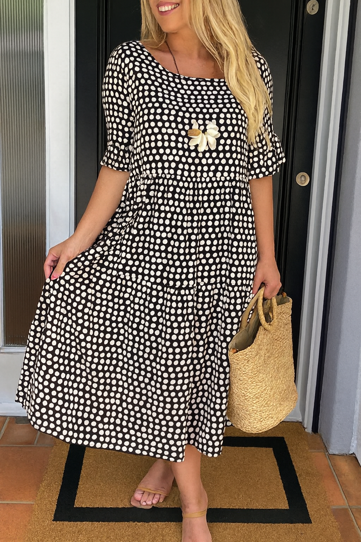 Iris | Sable Short-Sleeve Midi Dress