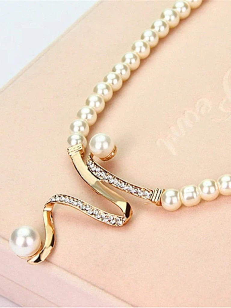 Kate | Pearl Set